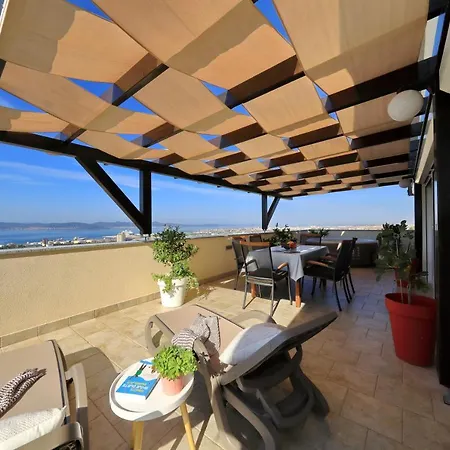Vanda Land Penthouse Lägenhet Zadar