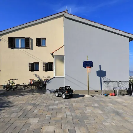 Vanda Land Penthouse Lägenhet Zadar