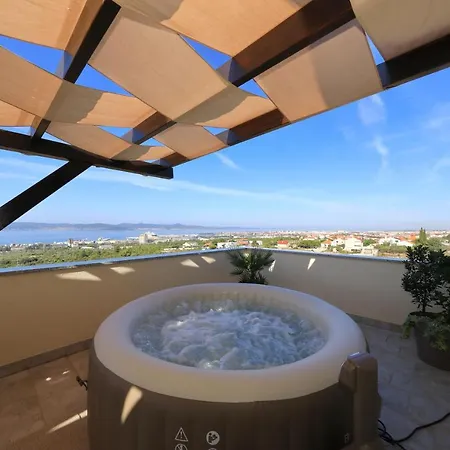 Vanda Land Penthouse Lägenhet Zadar