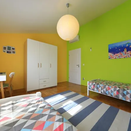 Vanda Land Penthouse Apartment Zadar