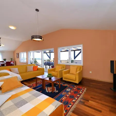 Vanda Land Penthouse