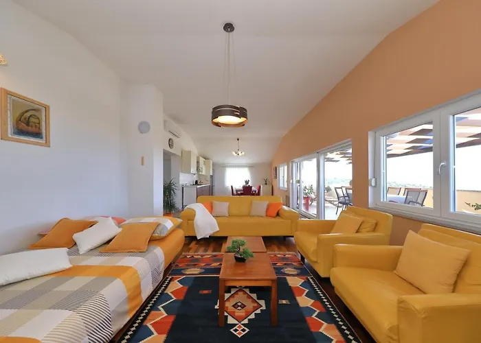 Vanda Land Penthouse